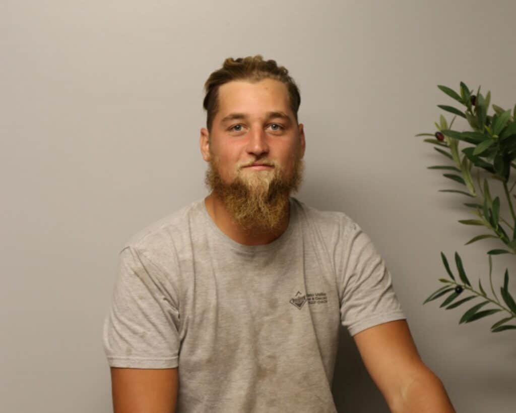 Nathaniel Byler (Foreman)